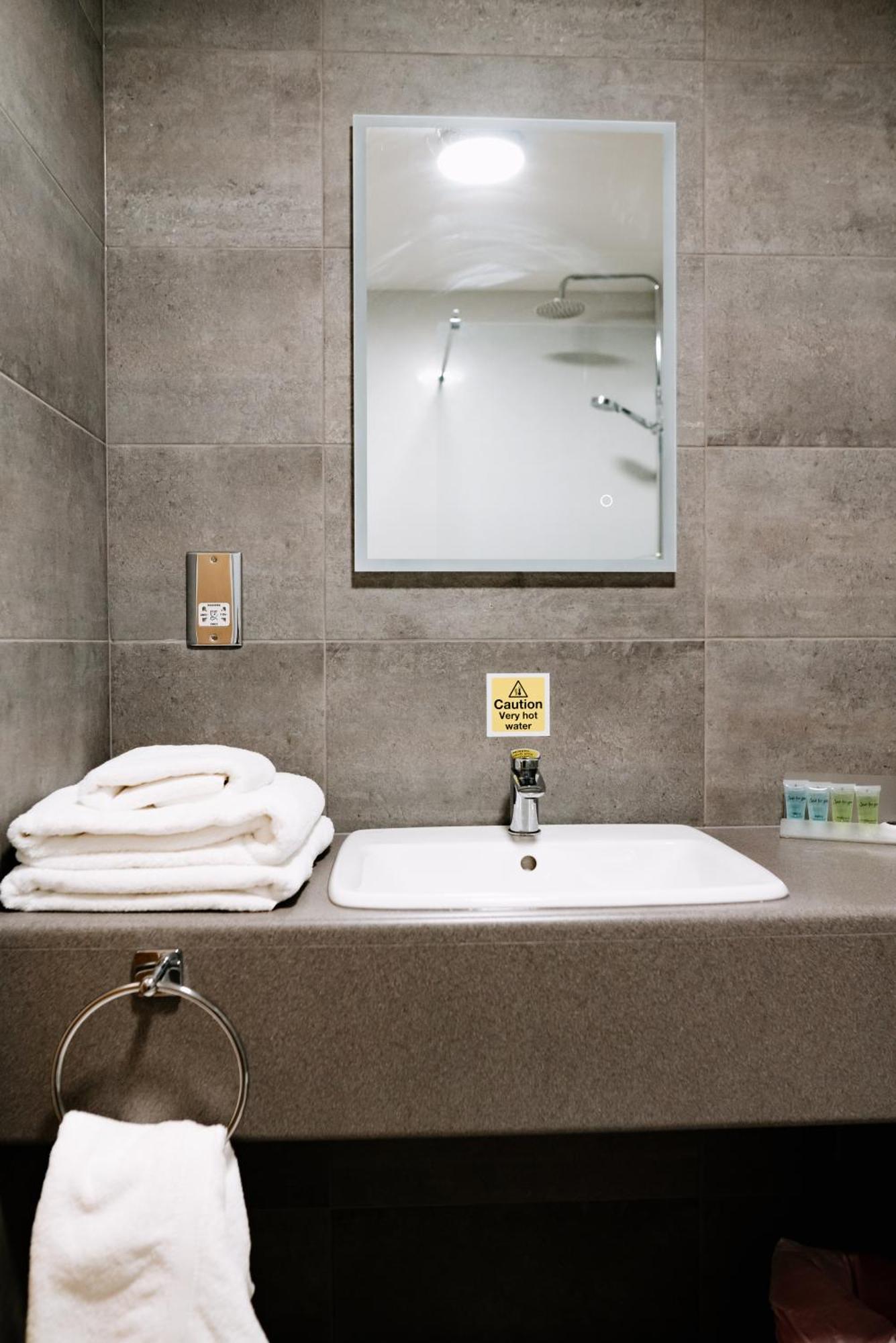 National Badminton Centre Lodge & Health Club Milton Keynes Zimmer foto